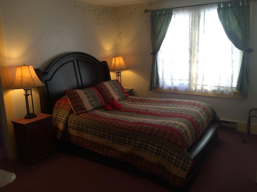 Wilderness Inn Bed And Breakfast นอร์ธวูดสต็อก ภายนอก รูปภาพ