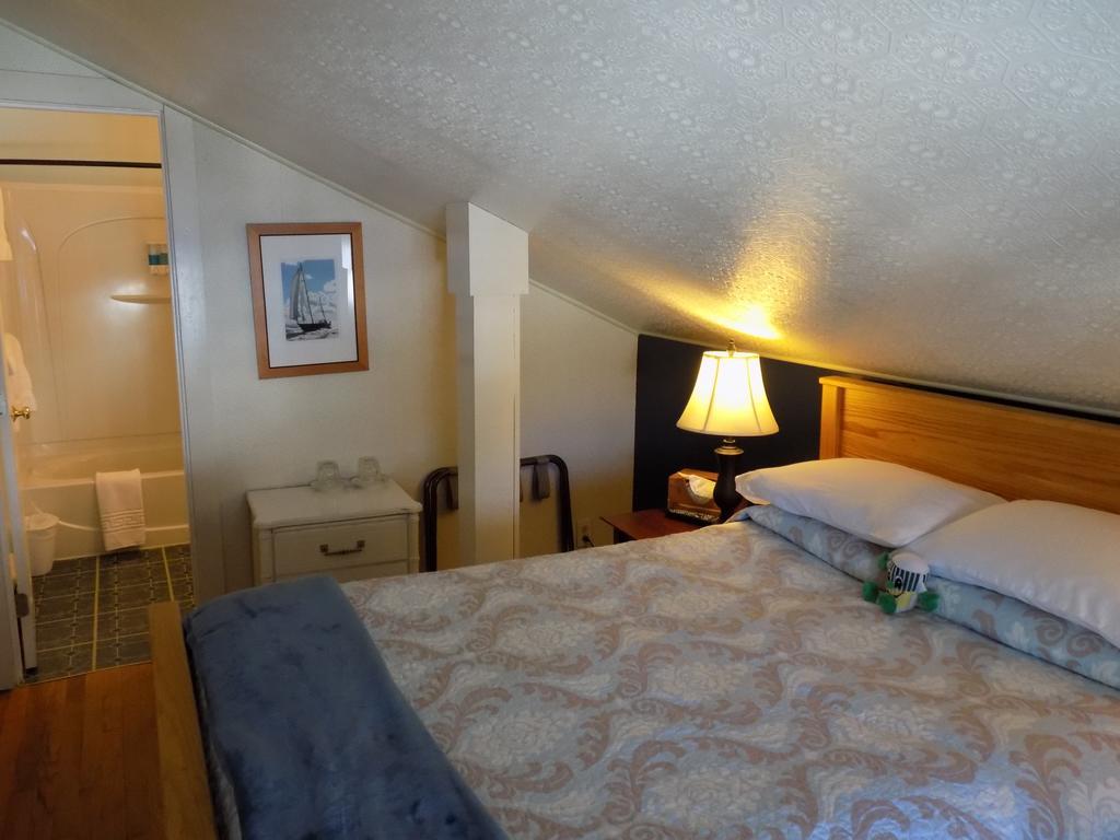 Wilderness Inn Bed And Breakfast นอร์ธวูดสต็อก ภายนอก รูปภาพ